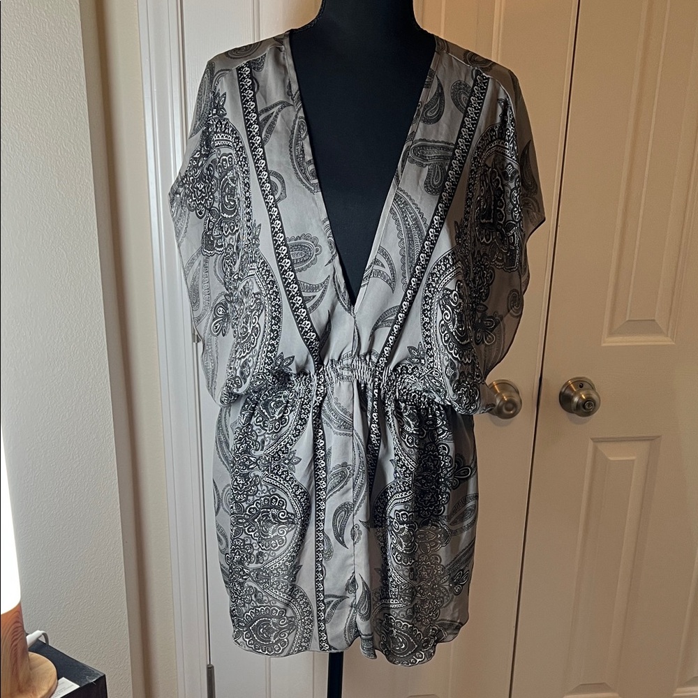 Apt. 9 Black and Gray Paisley Top